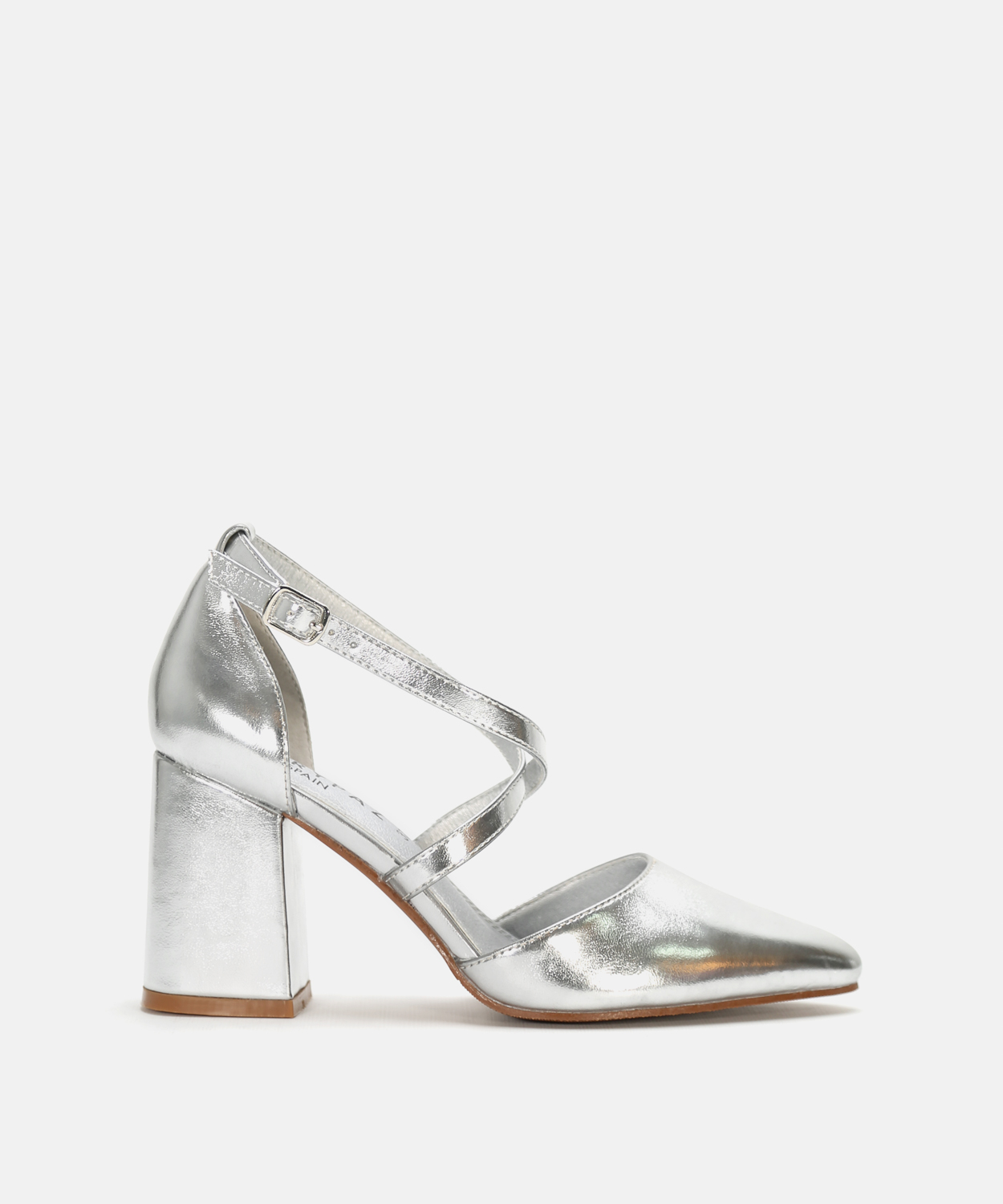 Zapato tac&oacute;n tiras cruzadas  image number null